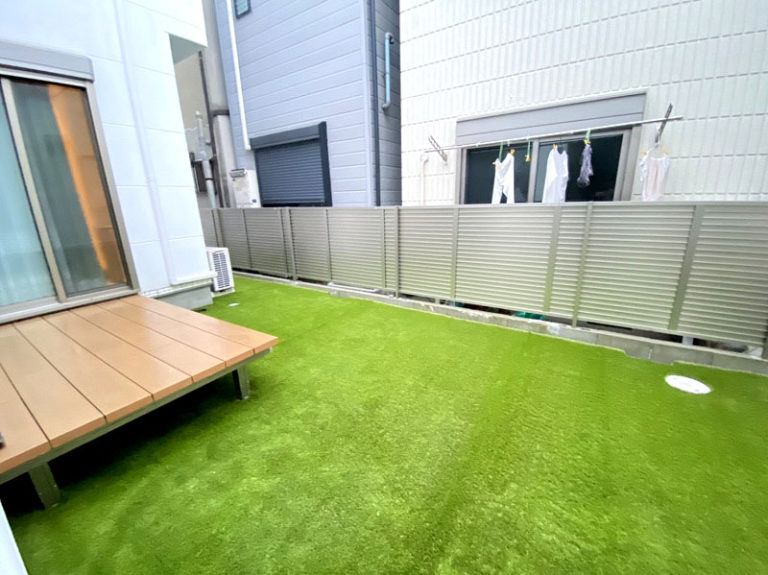 大阪市O様 お庭と玄関の人工芝