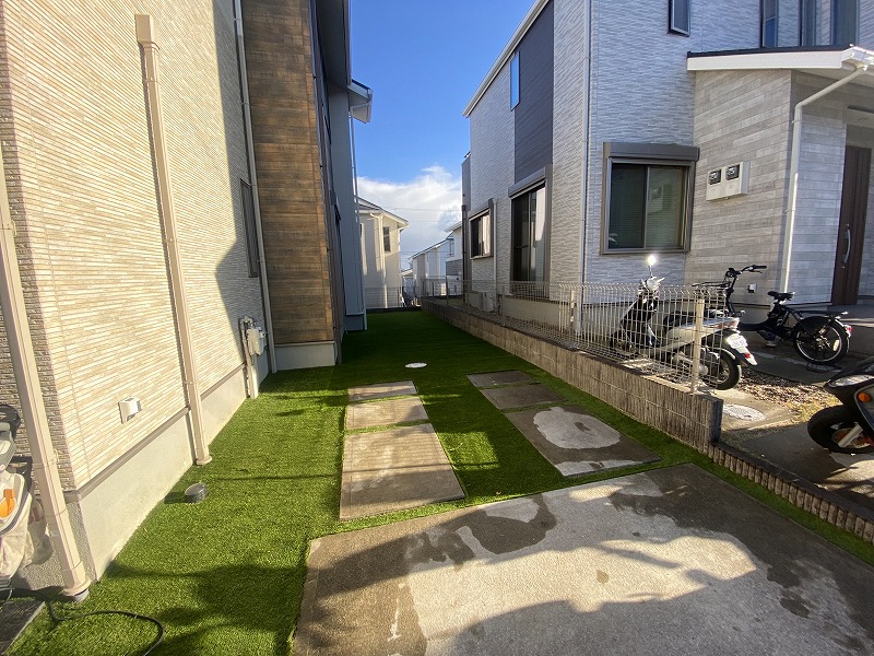 茨木市A様 お庭と駐車場の人工芝