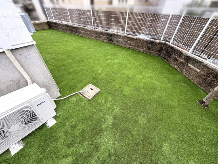 神戸市Ｋ様 お庭と犬走りの人工芝