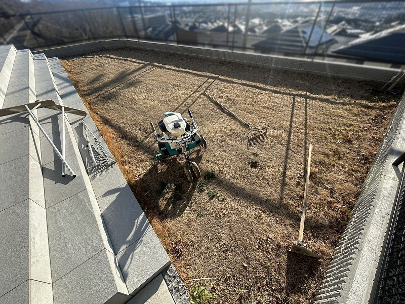 箕面市Ｚ様 お庭の人工芝 追加施工