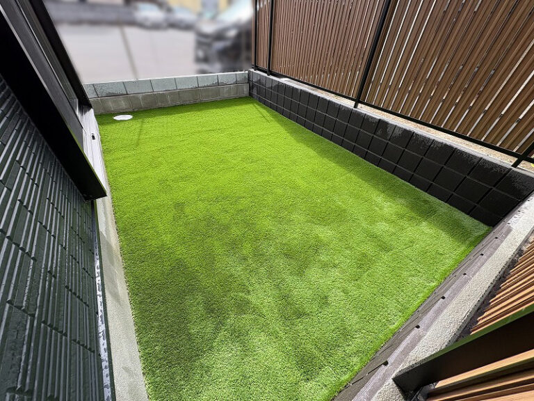 高槻市Ｔ様 お庭の人工芝