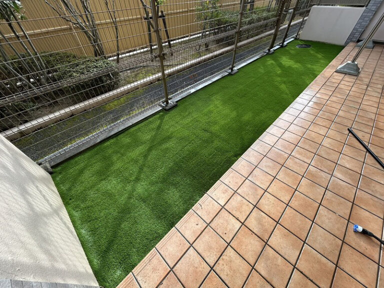 茨木市Ｔ様 マンション専用庭の人工芝